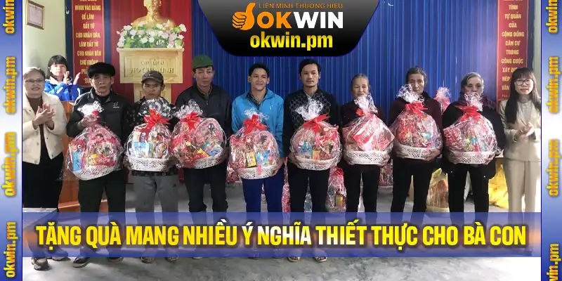 Chương trình tặng quà mang nhiều ý nghĩa thiết thực cho bà con